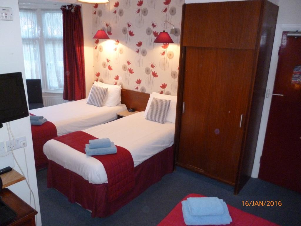 Grange Lodge Hotel - B&B ลอนดอน ห้อง รูปภาพ