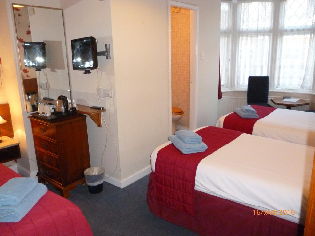 Grange Lodge Hotel - B&B ลอนดอน ห้อง รูปภาพ