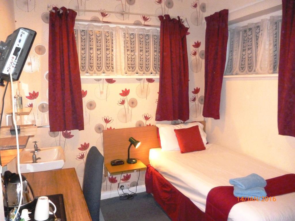 Grange Lodge Hotel - B&B ลอนดอน ห้อง รูปภาพ