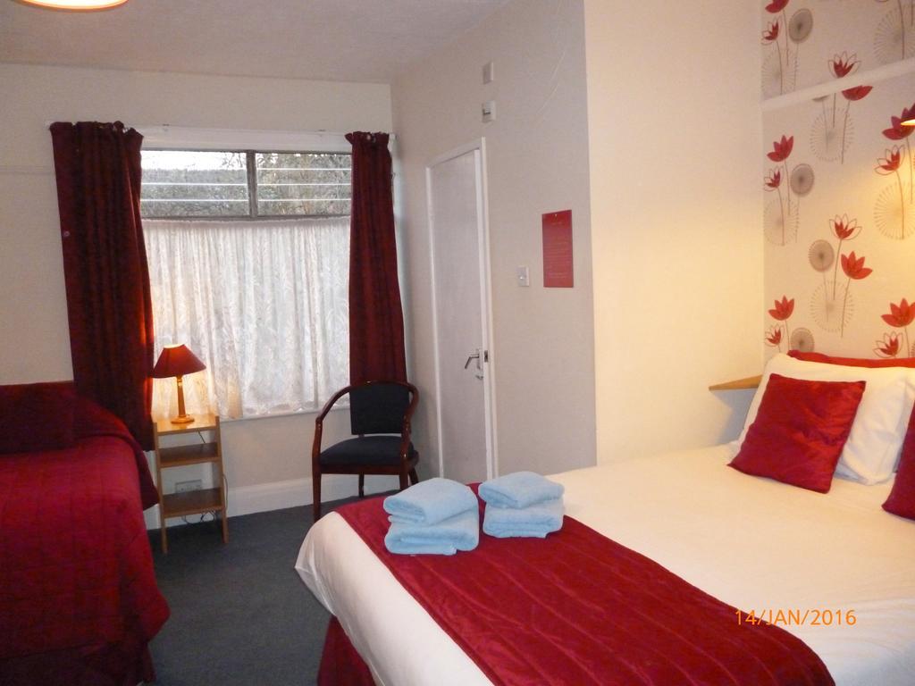 Grange Lodge Hotel - B&B ลอนดอน ห้อง รูปภาพ