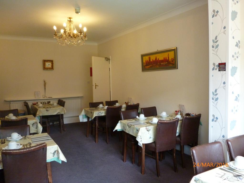 Grange Lodge Hotel - B&B ลอนดอน ภายนอก รูปภาพ