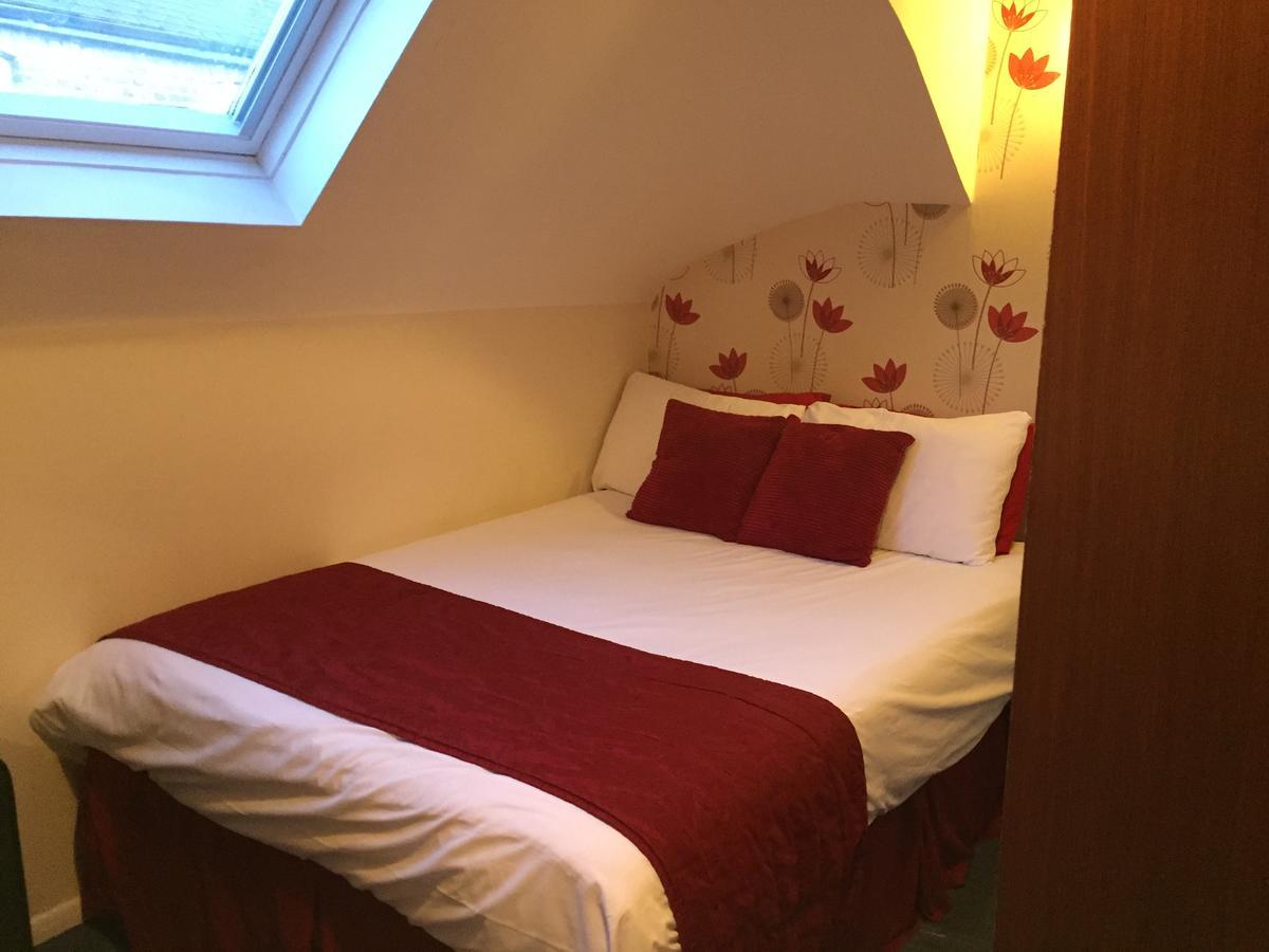 Grange Lodge Hotel - B&B ลอนดอน ภายนอก รูปภาพ